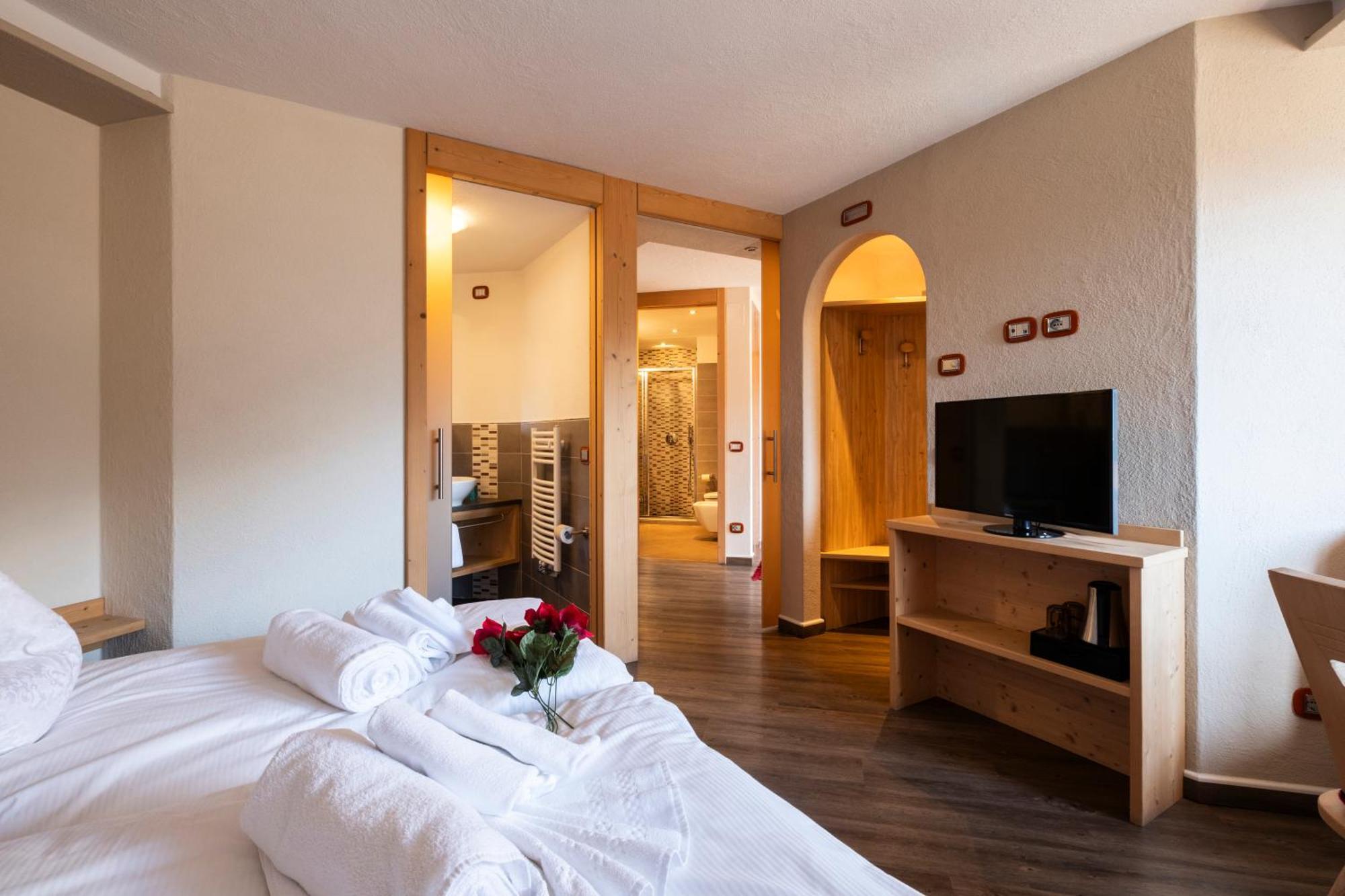 Berg Hotel Latemar Spitze Виго-ди-Фасса Экстерьер фото